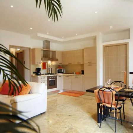 Daire Gorgeous 1 Double Bedroom *