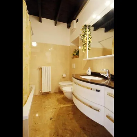 Gorgeous 1 Double Bedroom Bellagio